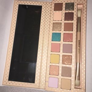 KYLIE COSMETICS - Take me on vacation palette